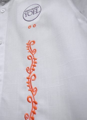 GUAYABERA MESERO ALBERCA MANGA CORTA CON BORADADO GRECAS POLIESTER-ALGODÓN - Imagen 2
